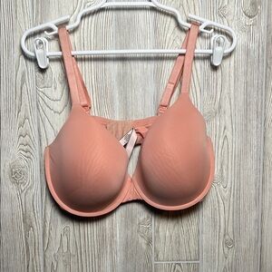 Victoria Secret Peach Underwire Bra T-Shirt Lightly Lined 38DDD